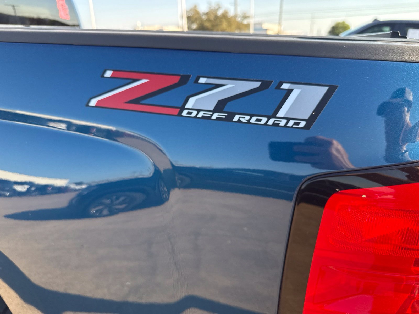 Used 2018 Chevrolet Silverado 1500 LT w/ Texas Edition AWD/4WD image 11