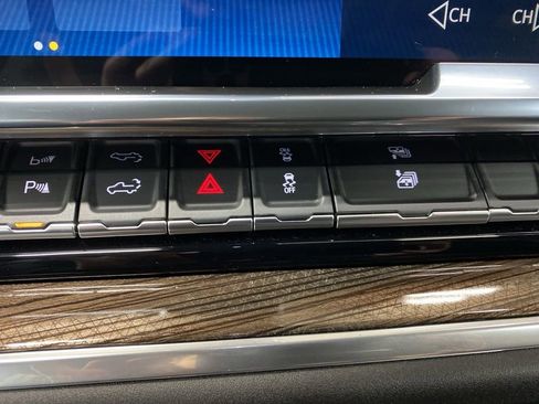 Used 2025 Chevrolet Silverado 3500 LT w/ All Star Edition image 39