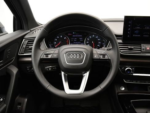 Certified 2025 Audi Q5 2.0T Premium image 22