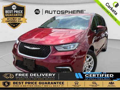 Used 2023 Chrysler Pacifica Touring-L