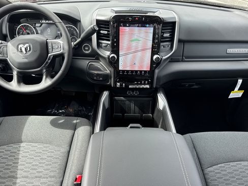 New 2027 RAM 3500 Big Horn AWD/4WD image 12