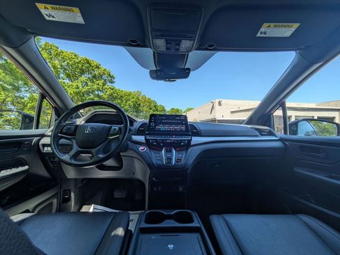 Used 2025 Honda Odyssey Sport-L image 24
