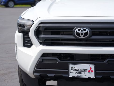 Used 2024 Toyota Tacoma SR RWD image 9
