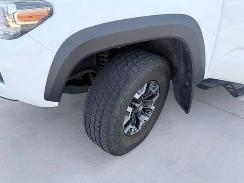 Used 2021 Toyota Tacoma TRD Off-Road AWD/4WD image 35
