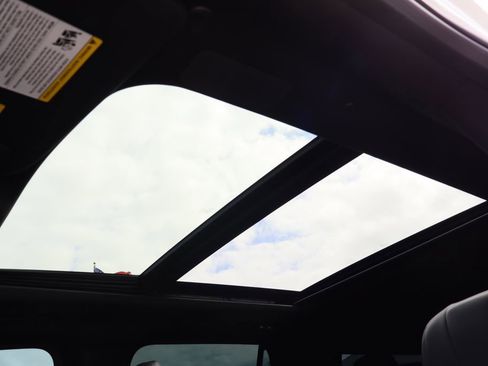 Used 2025 Lincoln Navigator L Reserve w/ Jet Appearance Package image 26