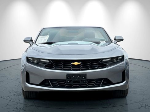Used 2020 Chevrolet Camaro LT image 9