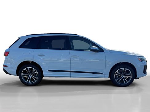 Used 2026 Audi Q7 2.0T Premium Plus w/ Premium Plus Package AWD/4WD image 6