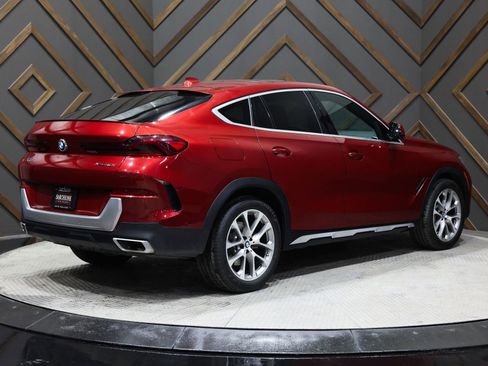 Used 2022 BMW X6 xDrive40i w/ Executive Package image 15