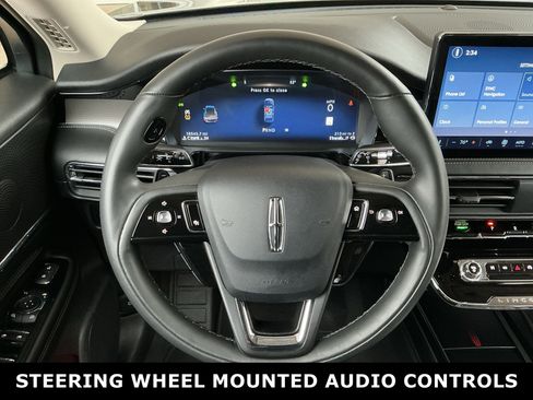 Used 2024 Lincoln Corsair Reserve image 5