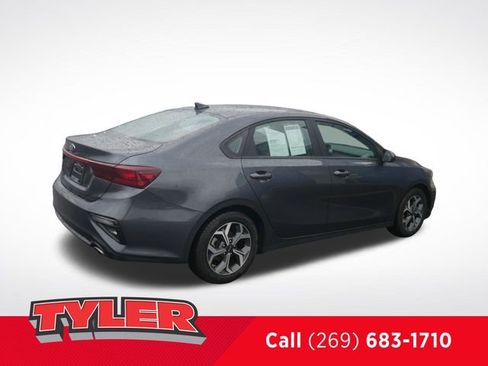 Used 2021 Kia Forte LXS image 8