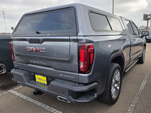 Used 2022 GMC Sierra 1500 Denali w/ Denali Reserve Package image 12