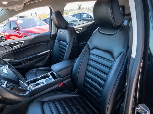 Used 2022 Ford Edge SEL w/ Convenience Package image 15