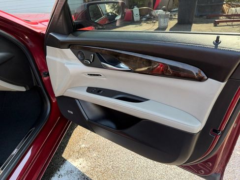Used 2016 Cadillac CT6 Luxury AWD/4WD image 17