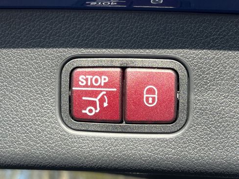 New 2026 Mercedes-Benz GLC 300 4MATIC image 25