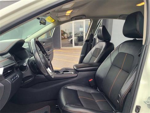 Used 2022 Nissan Altima 2.5 SR image 14