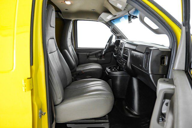 Used 2023 Chevrolet Express 2500 RWD image 29