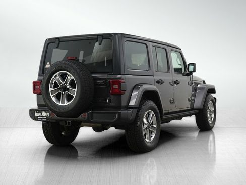 Used 2018 Jeep Wrangler Unlimited Sahara AWD/4WD image 5