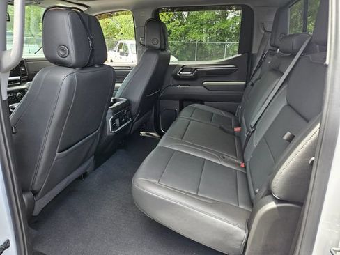 Used 2024 Chevrolet Silverado 1500 LTZ w/ LTZ Premium Package AWD/4WD image 10