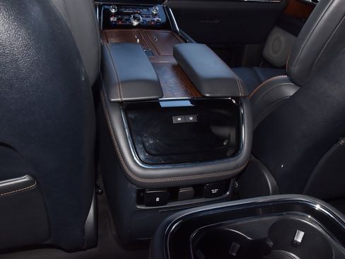 Used 2023 Lincoln Navigator L Black Label image 19