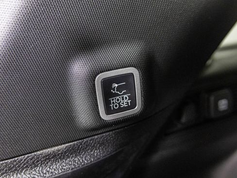 New 2025 Jeep Grand Cherokee Laredo image 36