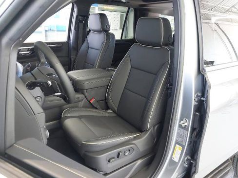 New 2026 Chevrolet Tahoe Premier w/ Sun And Tow Package AWD/4WD image 23