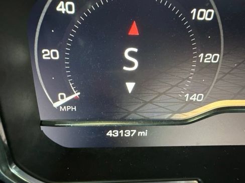 Used 2024 GMC Sierra 2500 AT4 w/ AT4 Premium Plus Package AWD/4WD image 18