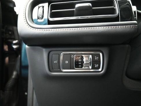 New 2025 Lincoln Aviator Reserve w/ Equipment Group 201A image 13