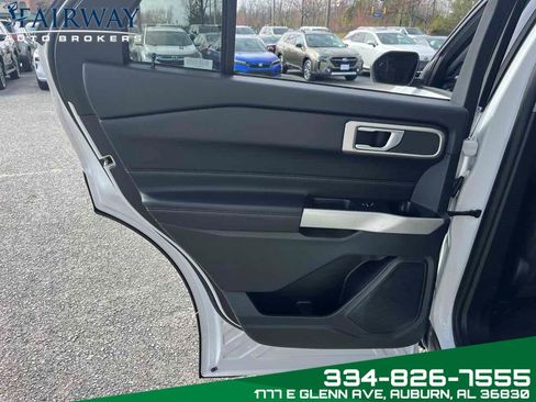 Used 2023 Ford Explorer XLT w/ Equipment Group 202A image 31