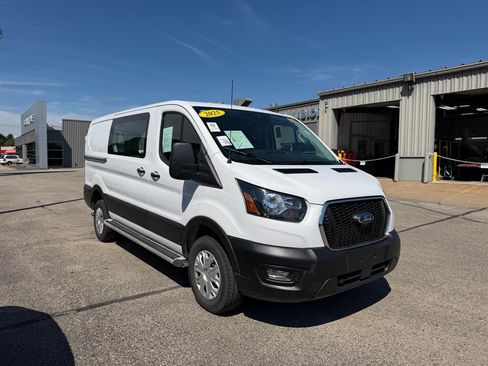 Used 2025 Ford Transit 250 Low Roof w/ Exterior Upgrade Package RWD image 2