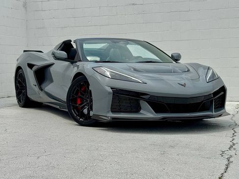 Used 2025 Chevrolet Corvette ZR1 w/ Battery Protection Package RWD image 2
