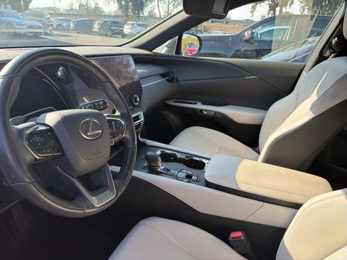 Certified 2023 Lexus RX 350 Premium w/ Cold Area Package image 24