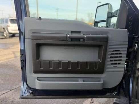 Used 2014 Ford F250 XL w/ Power Equipment Group image 5