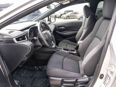Used 2024 Toyota Corolla SE w/ SE Package FWD image 19