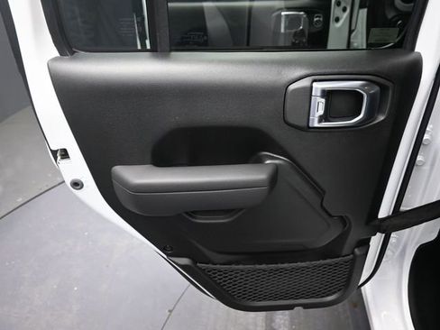 New 2026 Jeep Gladiator Sport image 11