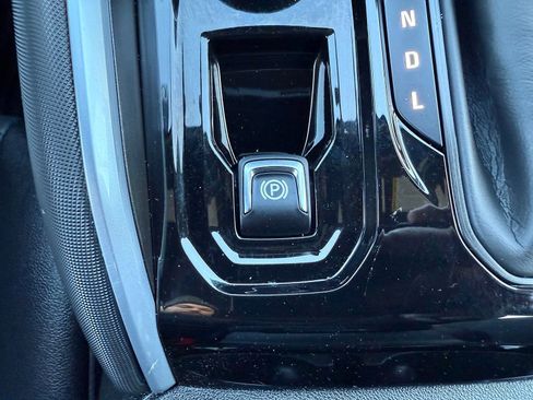 Certified 2023 Chevrolet Colorado Z71 w/ Z71 Convenience Package 2 image 25