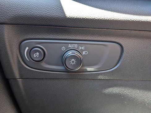 Used 2023 Buick Envision Essence w/ Sport Touring Package AWD/4WD image 14