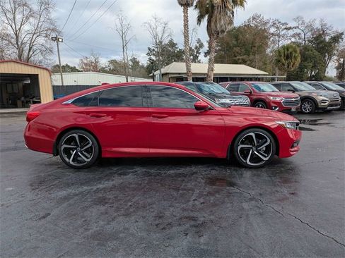 Used 2019 Honda Accord Sport image 2