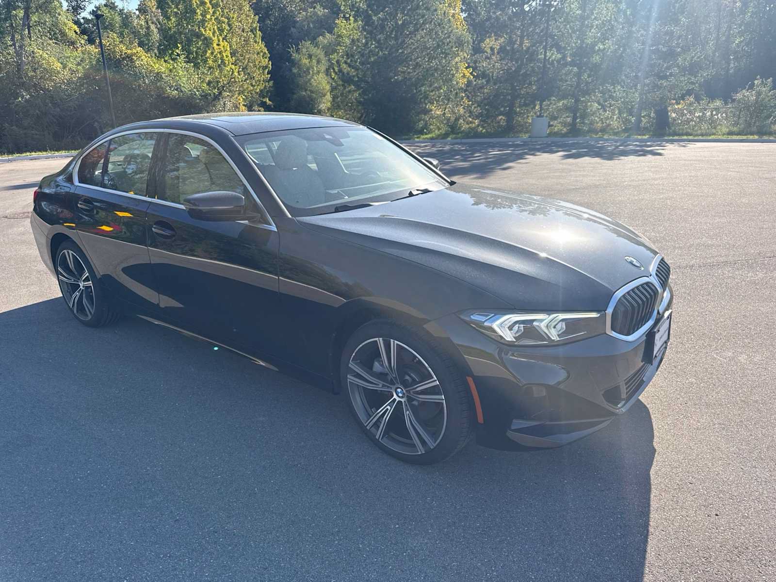 Used 2024 BMW 330i xDrive Sedan w/ Convenience Package AWD/4WD image 35