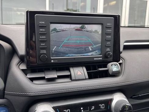 Used 2021 Toyota RAV4 XLE AWD/4WD image 13