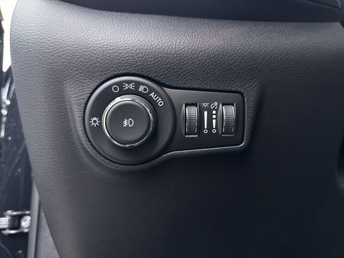 New 2026 Jeep Compass Limited image 27