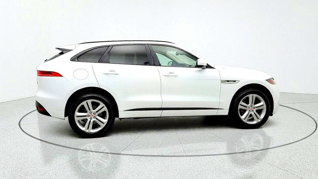 Used 2018 Jaguar F-PACE R-Sport AWD/4WD image 4