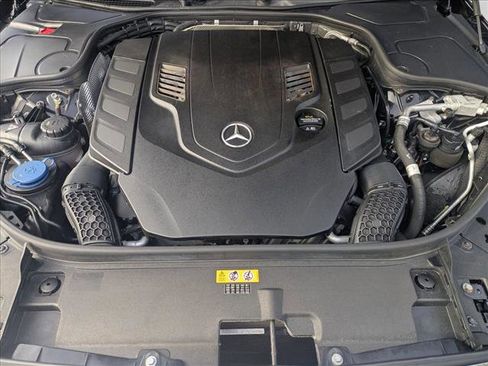 Used 2019 Mercedes-Benz S 560 Sedan image 22