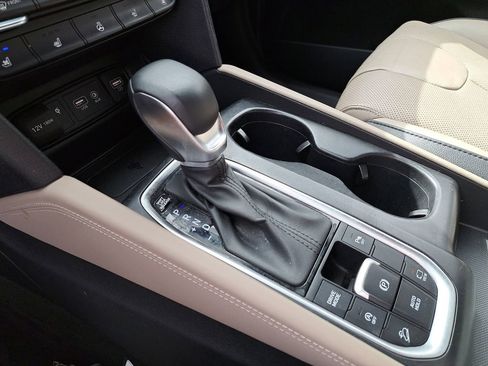 Used 2020 Hyundai Santa Fe Limited w/ Cargo Package image 28