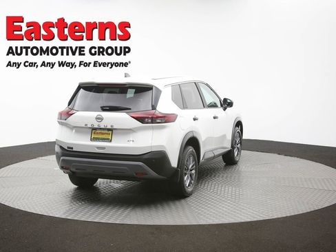 Used 2023 Nissan Rogue S AWD/4WD image 40