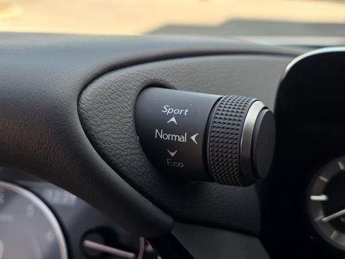 Certified 2025 Lexus ES 350 350 w/ Premium Package image 27