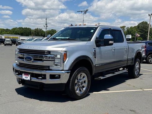 Used 2019 Ford F350 Lariat w/ Lariat Ultimate Package AWD/4WD image 8