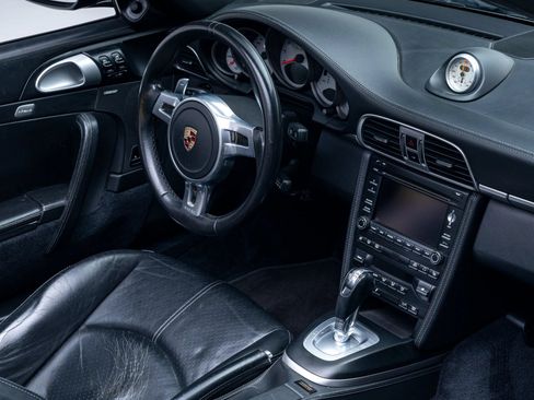 Used 2011 Porsche 911 Turbo AWD/4WD image 37