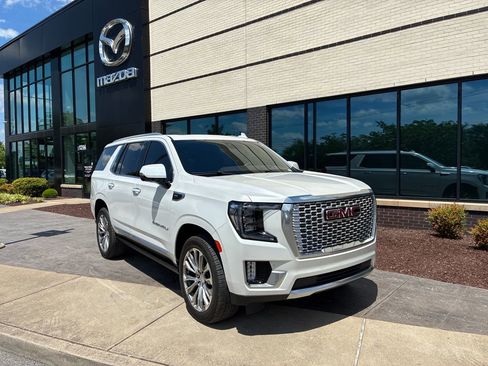 Used 2021 GMC Yukon Denali w/ Denali Premium Package AWD/4WD image 1