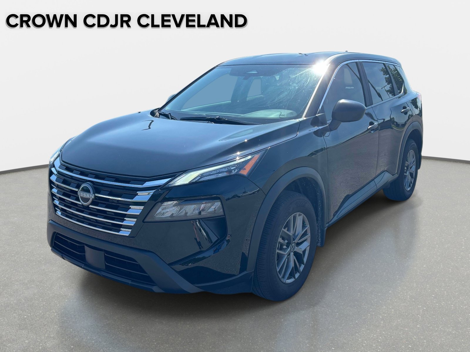 Used 2026 Nissan Rogue S FWD image 34