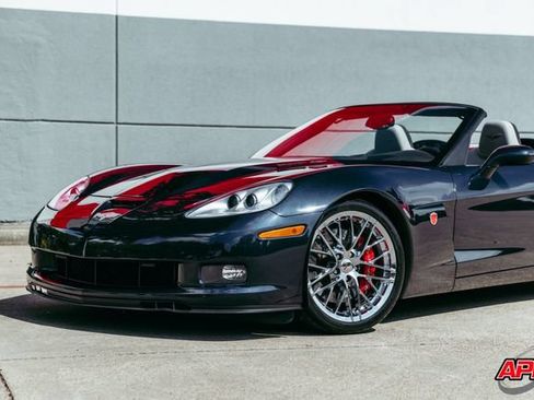 Used 2013 Chevrolet Corvette 427 w/ 1SB Preferred Equipment Group RWD image 42